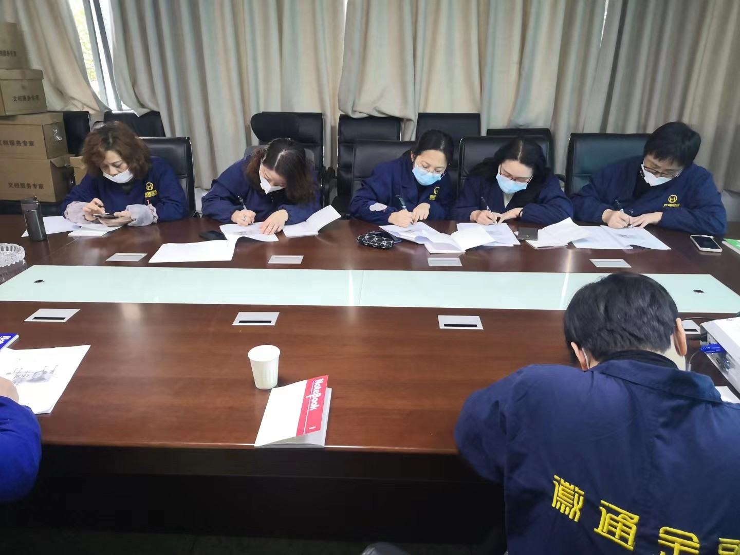 強化業(yè)務技能  提升服務質量